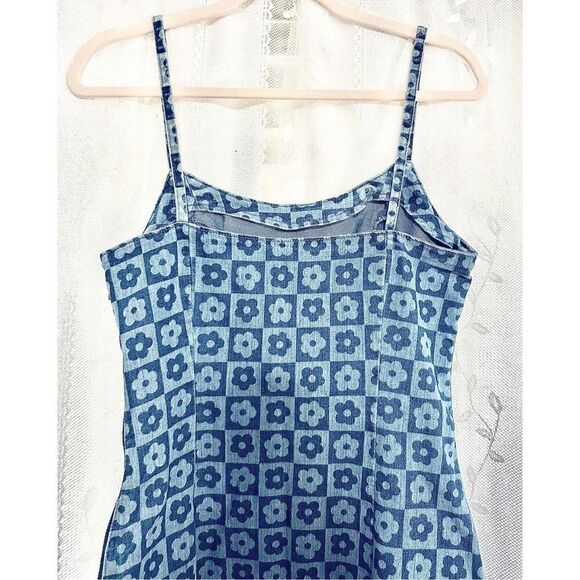 Divided denim dress  - Picture 5 of 14